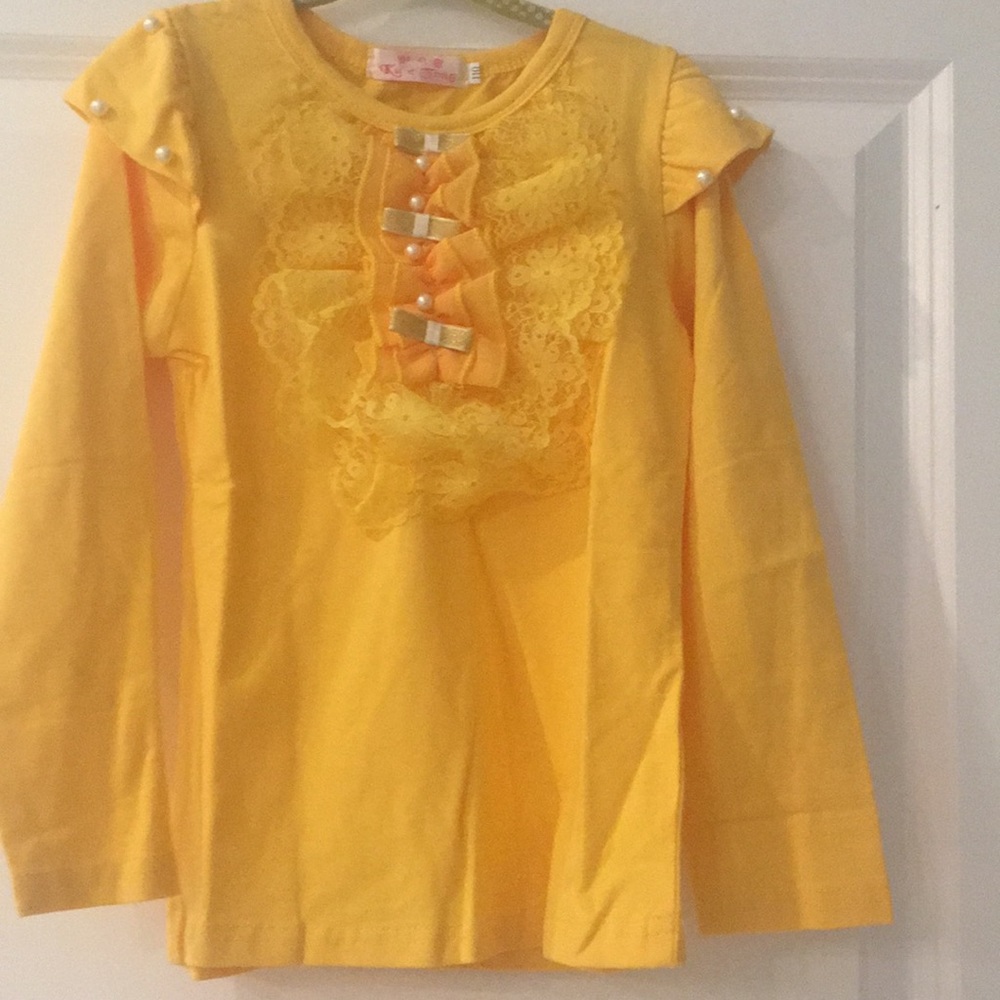 Yellow ruffled lace shirt